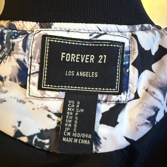 Forever 21 Floral Bomber Jacket – Black & White – Size S - Picture 5 of 5